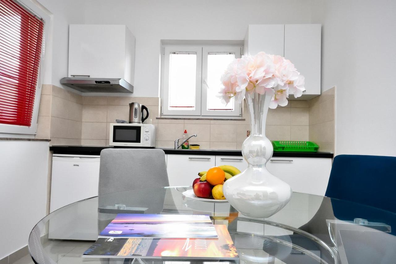 Stella Maris Apartments Vodice Ngoại thất bức ảnh